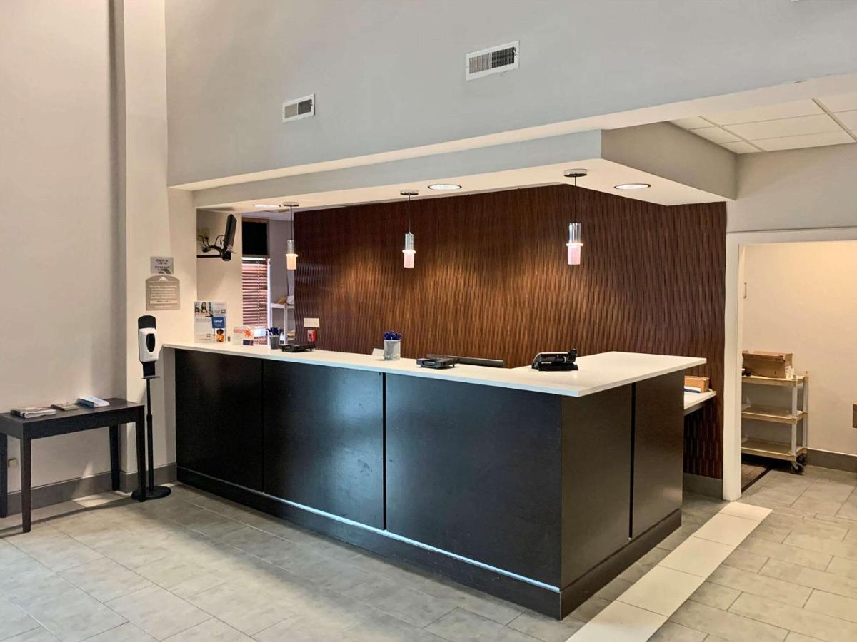 Comfort Inn & Suites Columbus North Exteriér fotografie